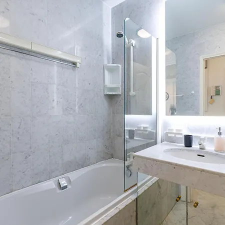 Appartement Le Victoria, Beau T2 Au Pied Des Plages, Piscine, Sauna Menton